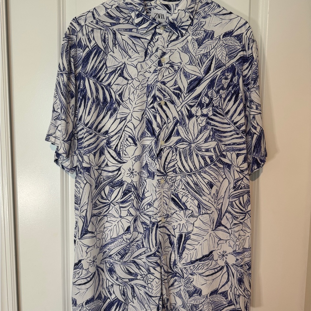 Zara Blue and White Casual Button Down Shirt